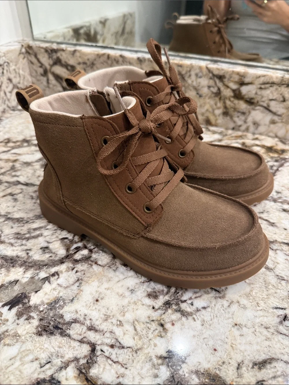 UGG Kids Chestnut Suede Lace-Up Boots